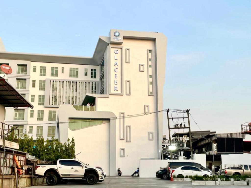 Glacier Hotel Khon Kaen Esterno foto