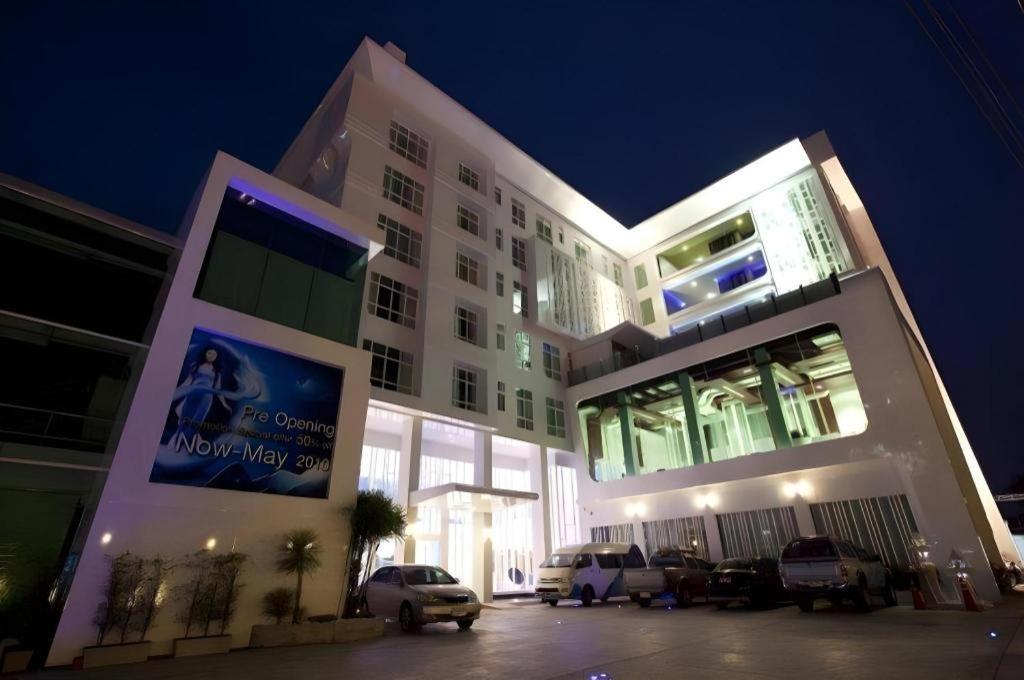 Glacier Hotel Khon Kaen Esterno foto